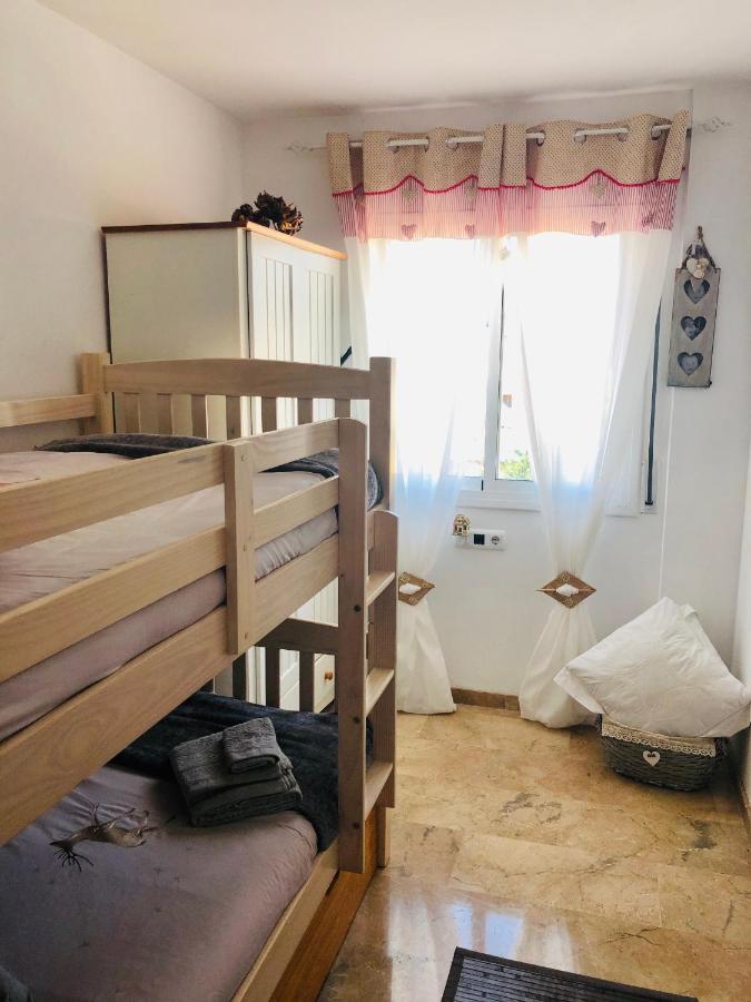 Apartamento Con Terraza Y Piscina En Malgrat De Mar Eksteriør bilde