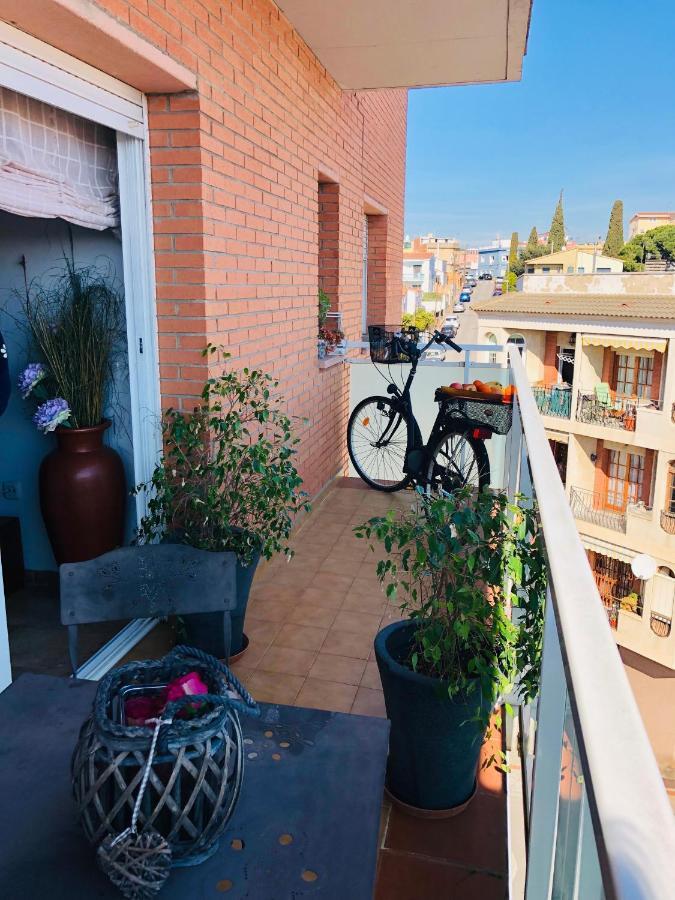 Apartamento Con Terraza Y Piscina En Malgrat De Mar Eksteriør bilde