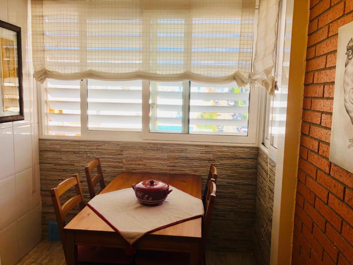 Apartamento Con Terraza Y Piscina En Malgrat De Mar Eksteriør bilde